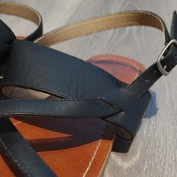 Lucky Brand Black and Tan Strappy Sandals - Picture 7 of 14